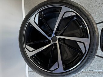 Hankook Ventus S1 EVO3, 285/35 ZR22, 4x letné 5x112 - 3