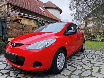 mazda 2 typ DE 1.3i benzin rok 2009 červena 5 dverova - 3