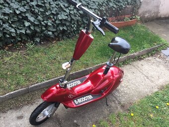 ELEKTRICKÝ SCOOTER - 3