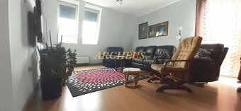 NA PREDAJ NADŠTANDARDNÝ 7- IZBOVÝ DOM, UDAVSKÉ - 3