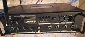 Predám Vokálny podlahový procesor TC-Helicon VoiceLive - 3