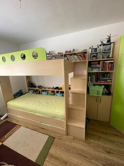 Poschodová posteľ aj s nábytkom - 3