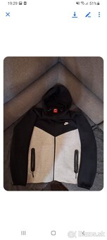 Nike Tech Fleece - 3