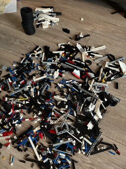 LEGO® Technic 42096 Porsche 911 RSR - 3