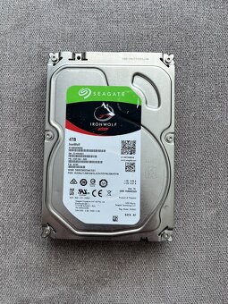 3,5" HDD Seagate IronWolf / Desktop 4TB - 3
