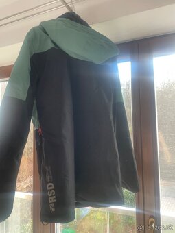 Pánska lyžiarska bunda Rehall je štýlová a funkčná bunda, kt - 3