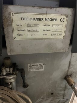 Vyvažovacka vyzuvacka ATH - 3