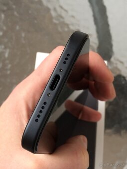 Apple iPhone 16 128GB - 3