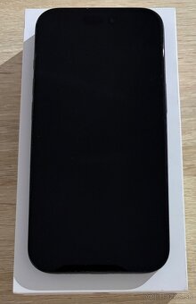 iPhone 15 - 128 GB black - 3