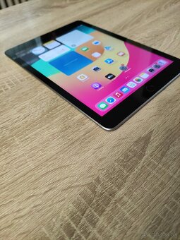 9.7" tablet iPad 6.generacie 2018 Space Gray - 3