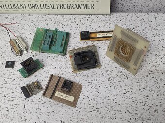 Advantech LabTool-48 》Inteligentný univerzálny programátor - 3