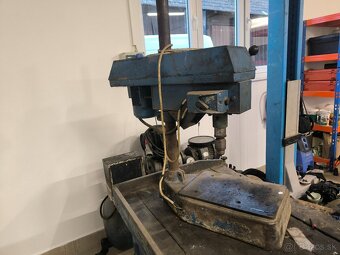 Stojanová vŕtačka - 3