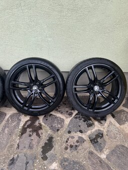 5x100 r18   225/40 - 3