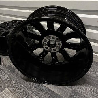 Alu RANGE ROVER 5x120 20” 9.5j et53 - 3
