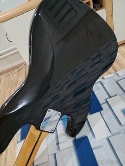 Bassova gitara XS - 3