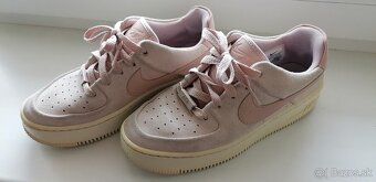 NIKE Air Force 1 - 3
