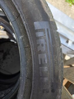 Pneu Runflat Pirelli 245/45 R18 - 3