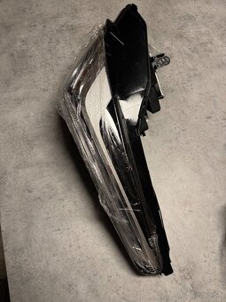Přední světlomet Cadillac CTS III - 3