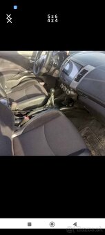 Peugeot 4007 - 3