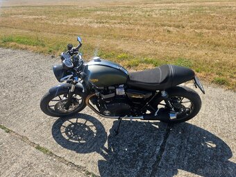 Triumph Street Cup 900 - 3