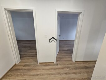 Na prenájom 2 izbový byt s loggiou po kompletnej rekonštrukc - 3