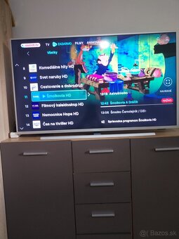 Philips 4K Ultra HD Smart 50" - 3