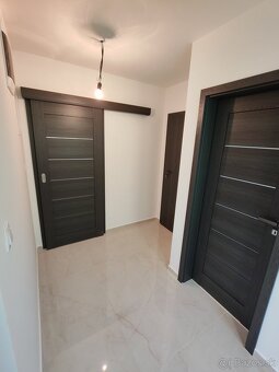 Komplene zrekonštruovaný dom, možná výmena za byt. - 3