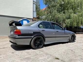 BMW e36 320i - 3