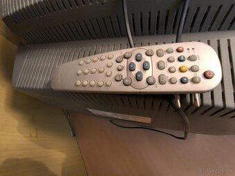 TV Philips, uhlopriečka 72cm s diaľkovým ovládačom - 3