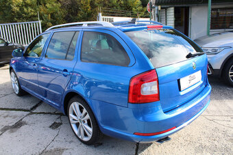 Škoda Octavia Combi 2.0 TDI CR DPF RS - 3