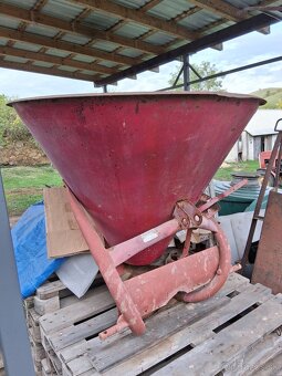 Rozmetadlo umelého hnojiva - 3