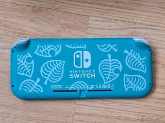Nintendo Switch Lite + hra + originál flip cover - 3