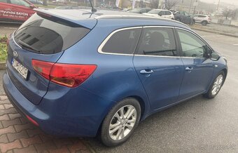 Predám KIA Ceed SW 1.6 GDI - 3