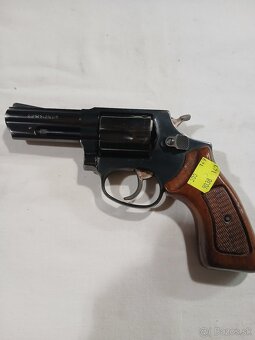 Predám revolver Taurus 3 palec - 3