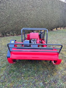 RC pásová kosačka - 3