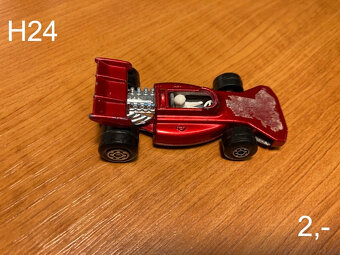 Predam Matchbox a hot wheels - 3