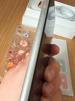 Predám Iphone 11 biely, 128 GB - 3