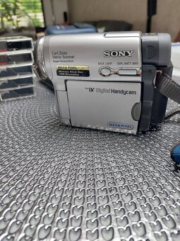 Videokamera SONY HANDYCAM Mini DCR-TRV 33E - 3