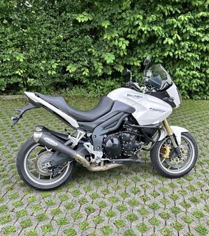 Triumph- Tiger 1050 - 3