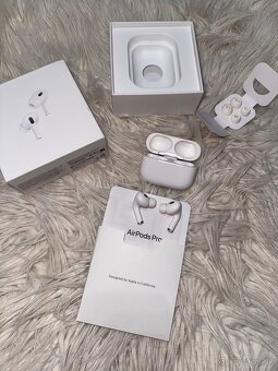 Apple AirPods Pro 2 - 3