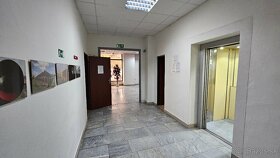 Kancelárie a sklady s výmerami od 15m2, 18m2 až po 300m2 - 3