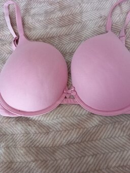 Podprsenka Victoria Secret - 3