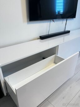 Komoda pod TV - 3