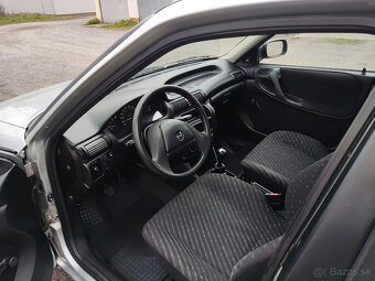 Opel Astra F 1.4 44 kW - 3