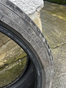 Predám zimné gumy 225/40r18 - 3