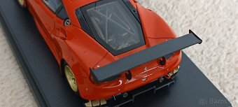 Predám model Ferrari 488 GT3 1:43 Looksmart/Spark - 3