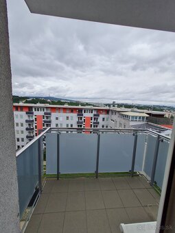 Prenájom 2 izbový byt Bratislava Karlova Ves - 3