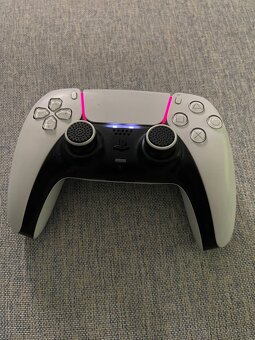 PS5 gamepad - 3