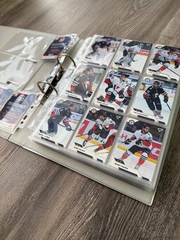 Hokejové kartičky tipos extraliga 22/23 - 3