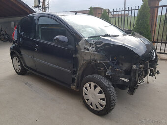 PEUGEOT 107  1,0B  50KW  RV.2006 - 3